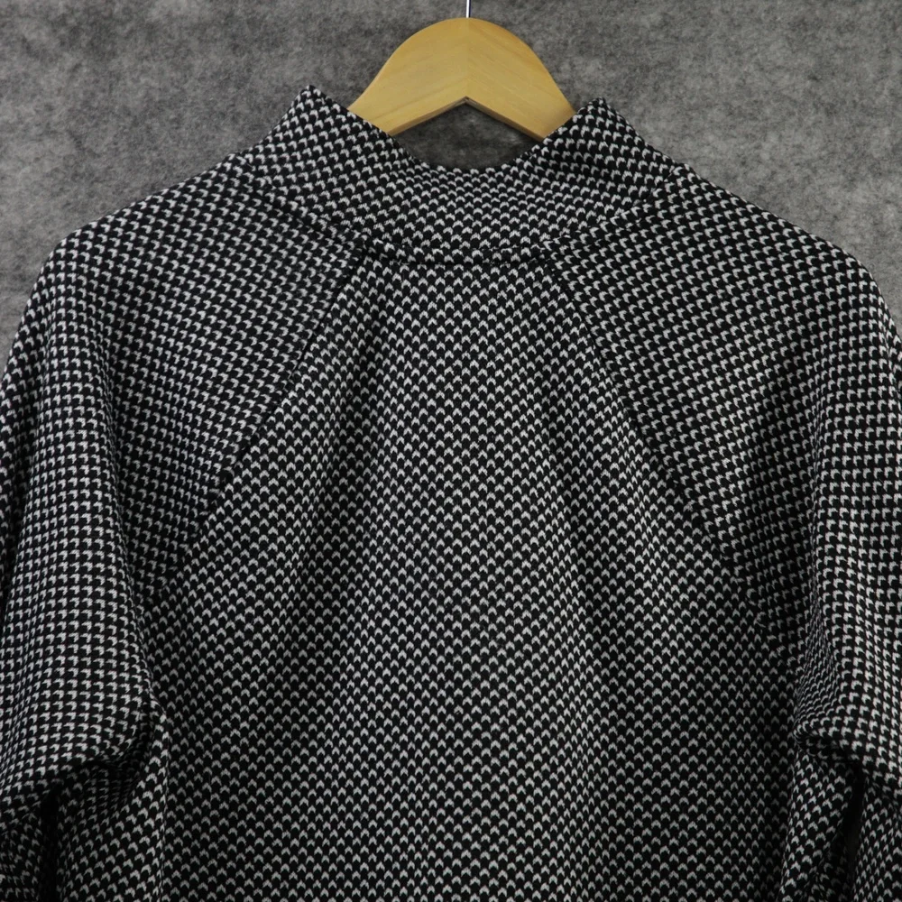 T By Talbots Sweater Womens XL Black White Geometric 1/2 Zip Mock Neck Pullover